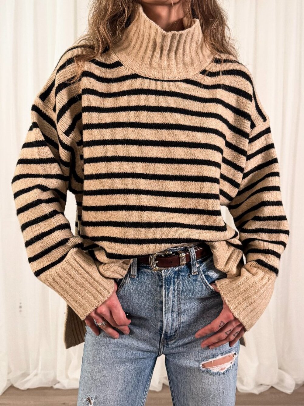 Boho Minimalist Stripped Cream‎ Sweater Size Women's Large NWT